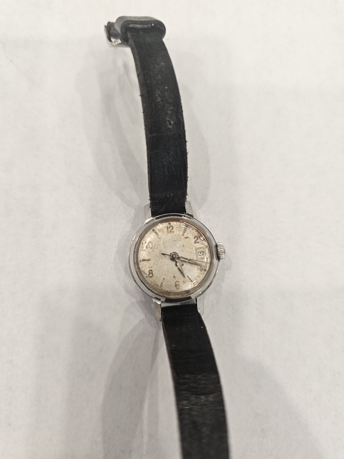 1968 Vintage Bulova Ladies Automatic 3 Hand Movement Date Stainless Steel Case