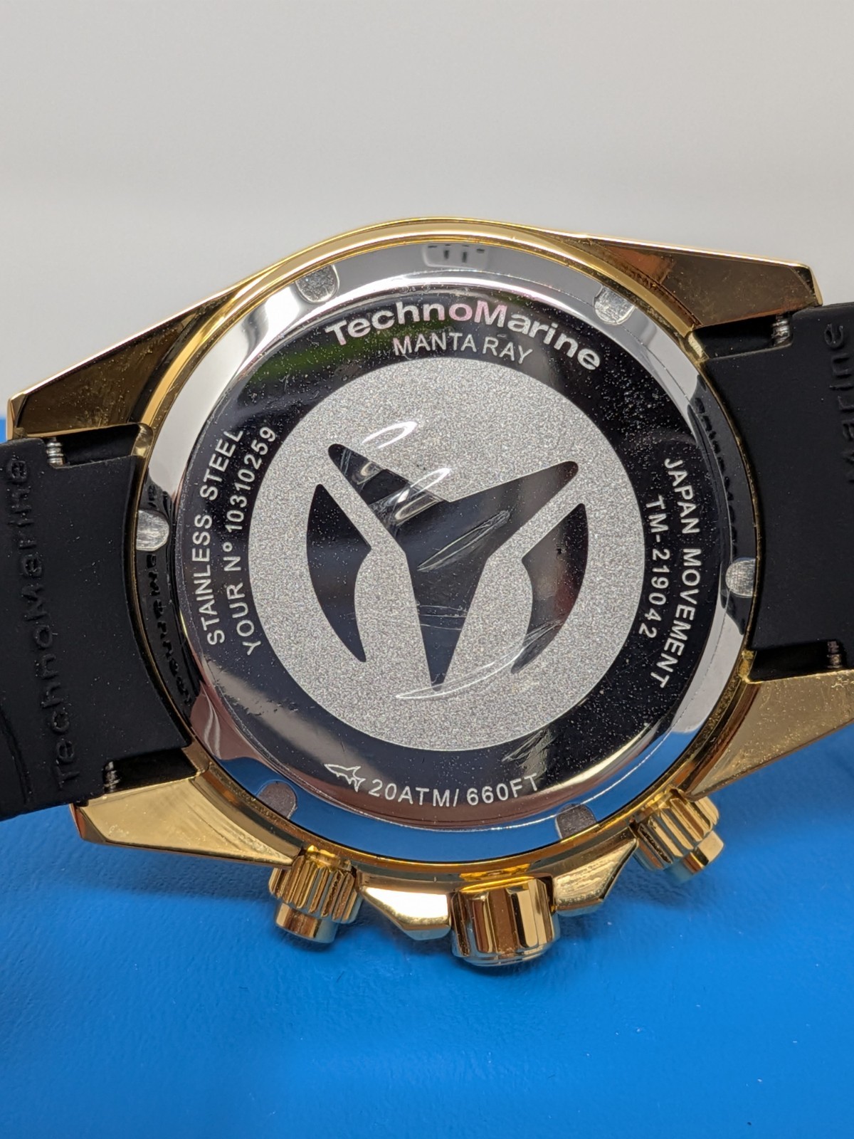TechnoMarine Manta Ray TM-219042 Gold Black Silicone 38mm Watch Box Tag