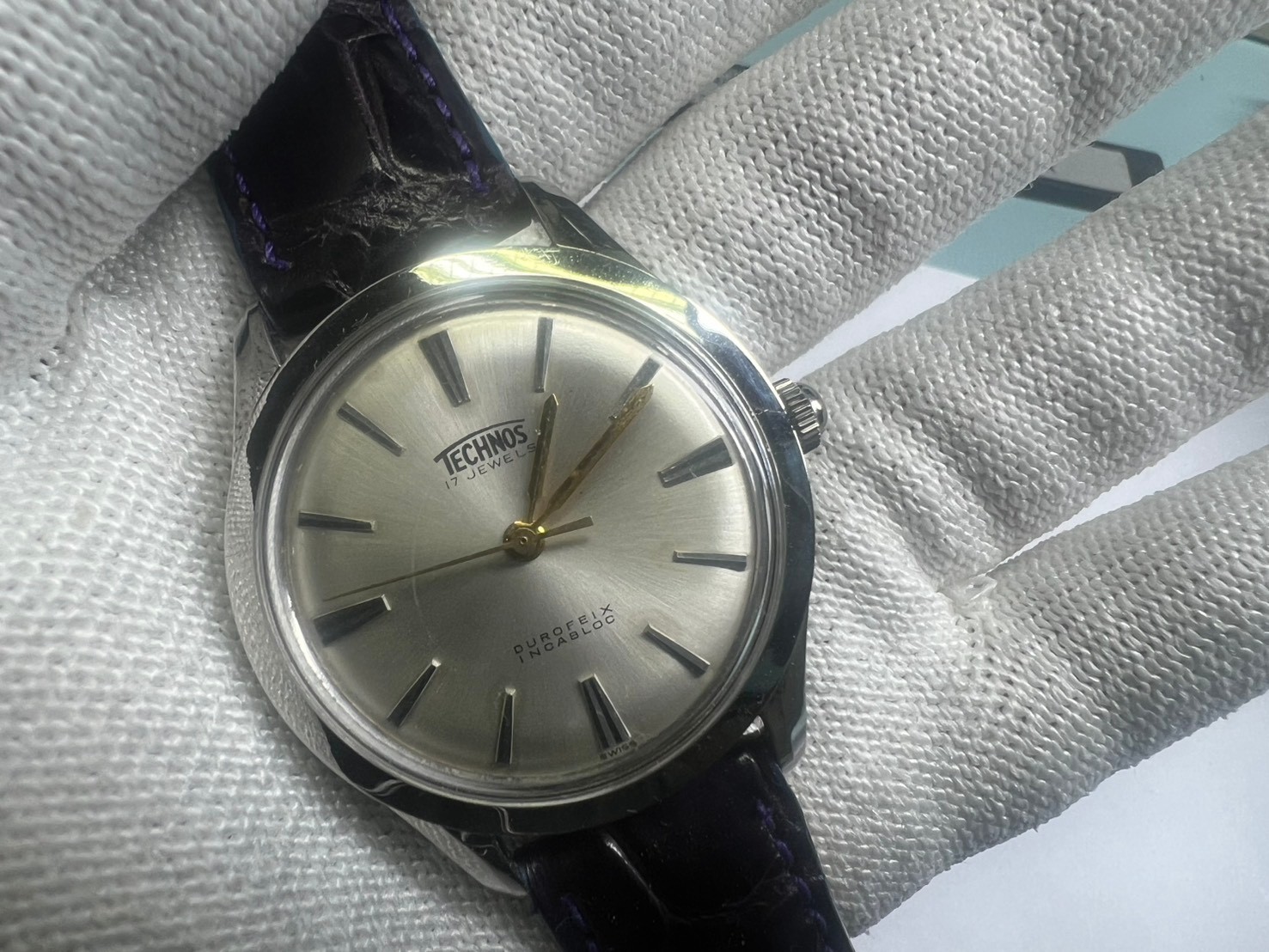 7. Technos cal 2390 manual winding 35.5 mm running