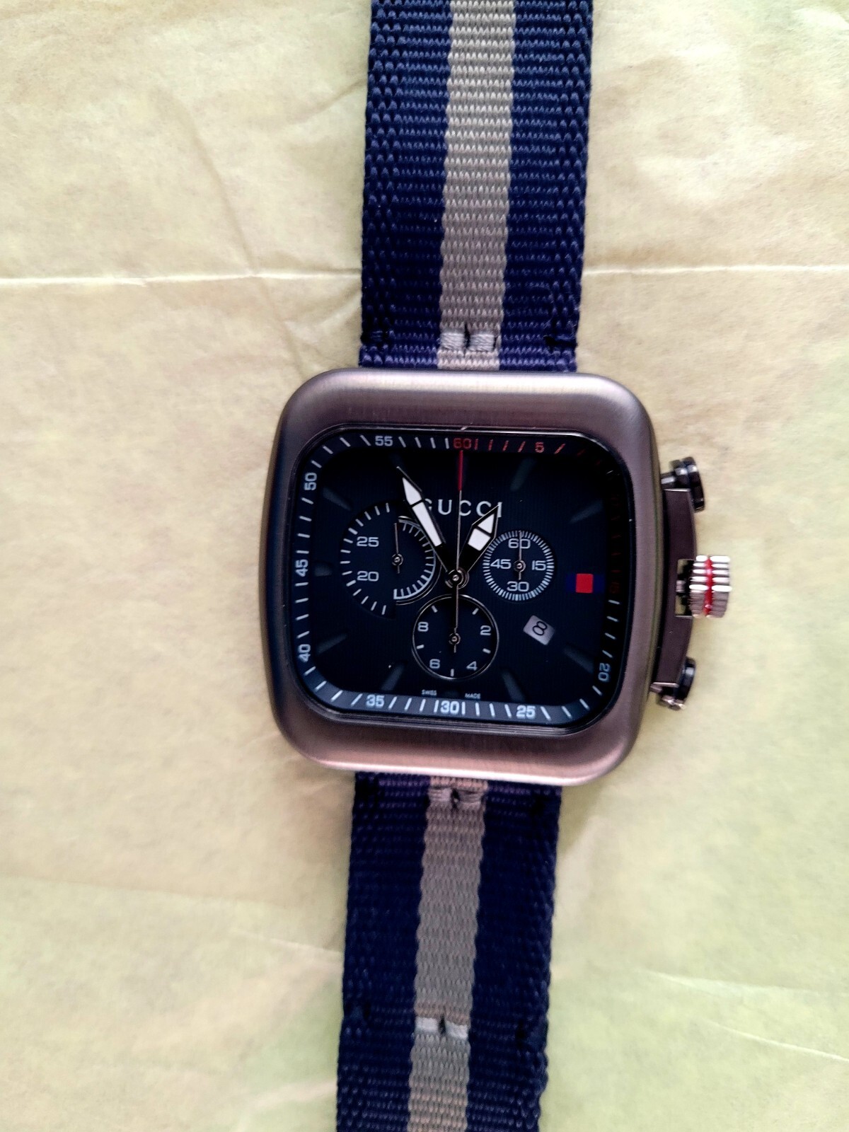 Gucci Coupe Chronogra,Authentic,Near Mint,Hardly Worn,Mens,45MM,Box,Bag,Booklet.