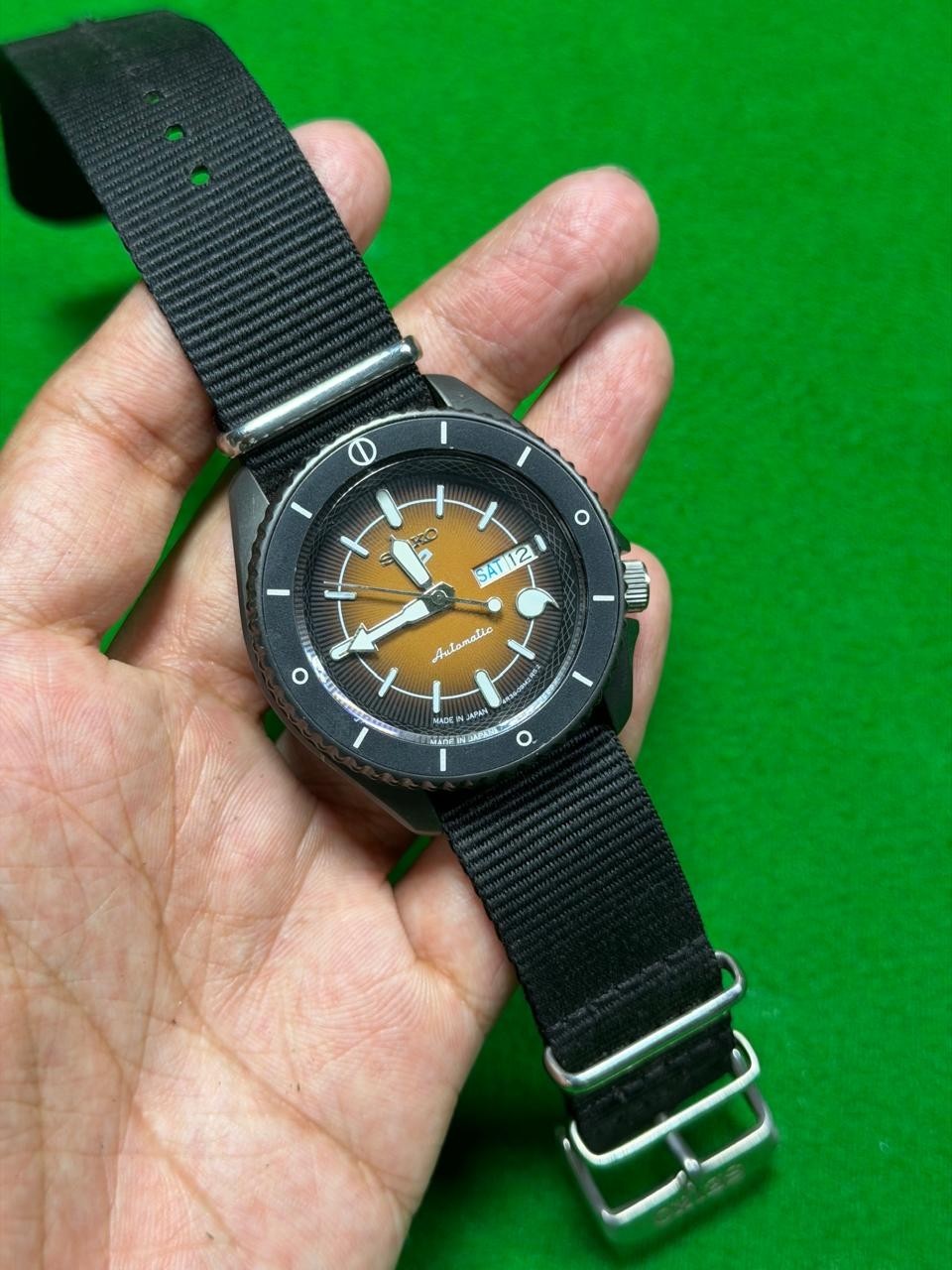 Seiko Automatic Men’s Watch Brown Dial Black Case NATO Strap Day Date