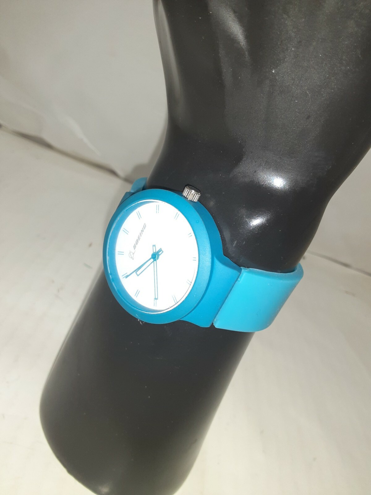 BOEING Quartz Unisex Watch. Blue Silicone Band. Never Worn.