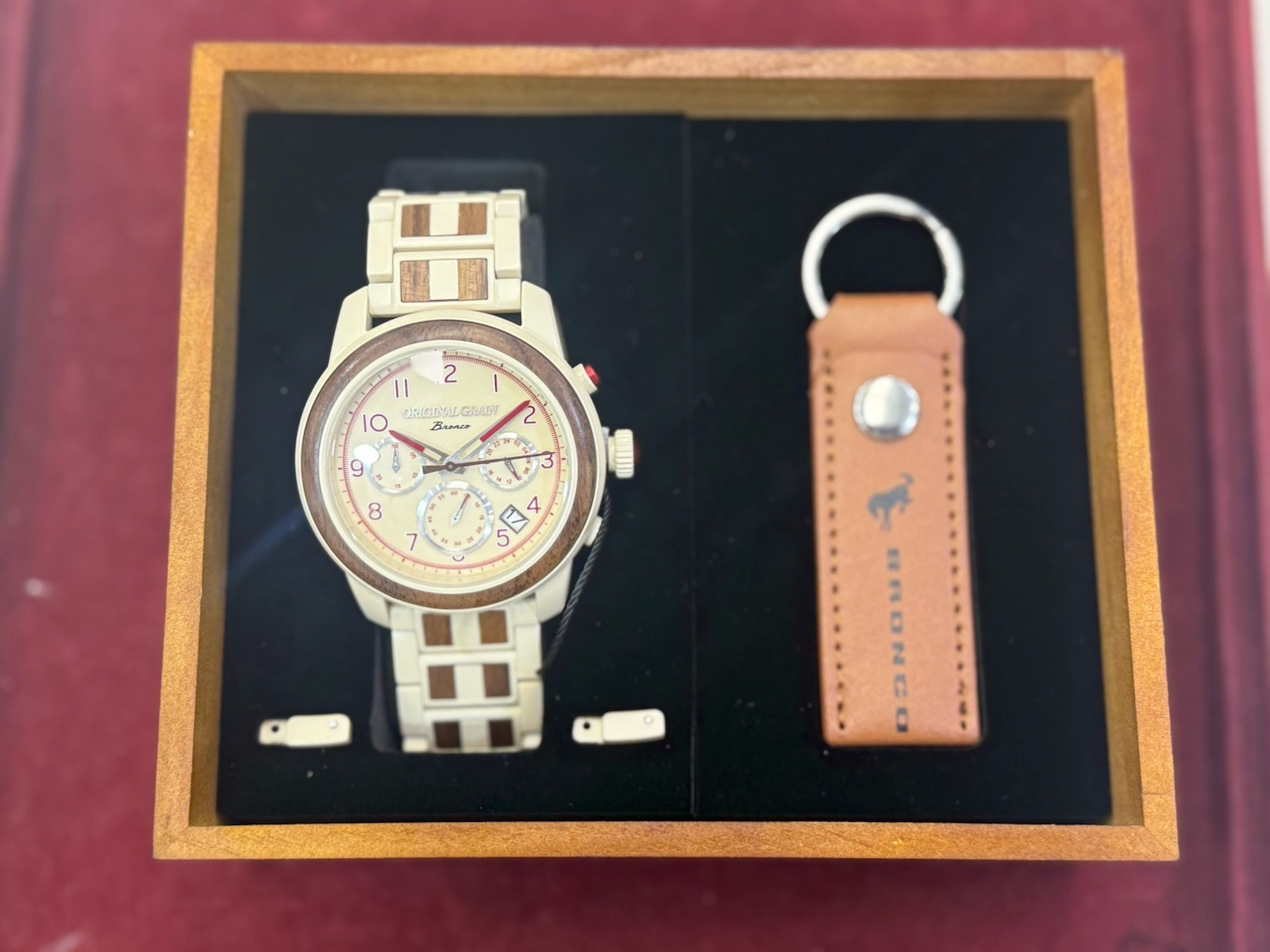 BRAND NEW ORIGINAL GRAIN FORD BRONCO BARREL CHRONO 45MM MENS WATCH LIMITED ETD
