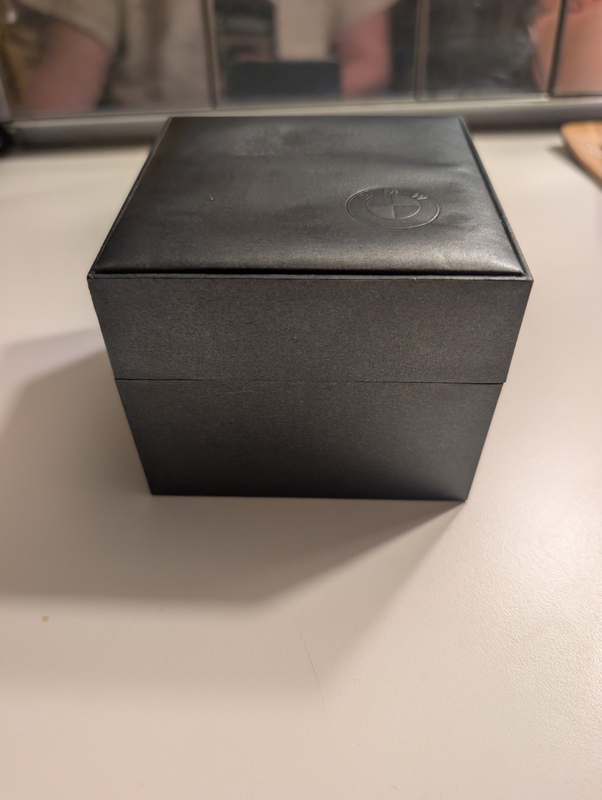 NEW MEN’S 32mm SWISS ADVERTISING “BMW” QUARTZ WATCH PERFECT CONDITION WITH BOX
