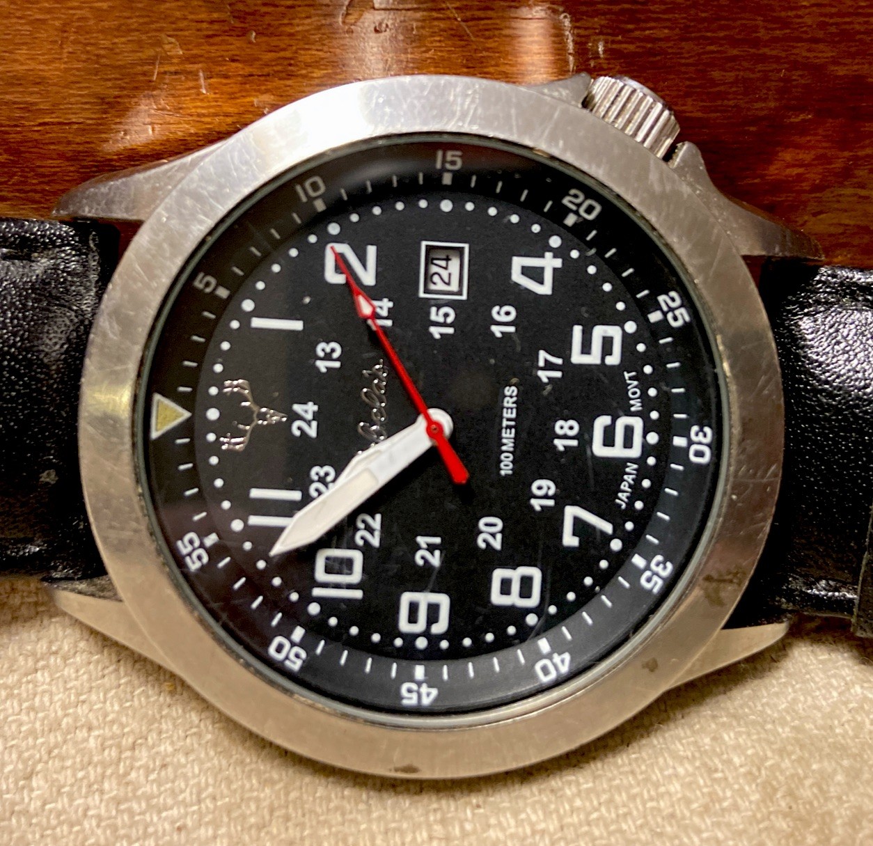 Cabela’s Outdoor Gear Men’s Calander 300 M Wristwatch – Working