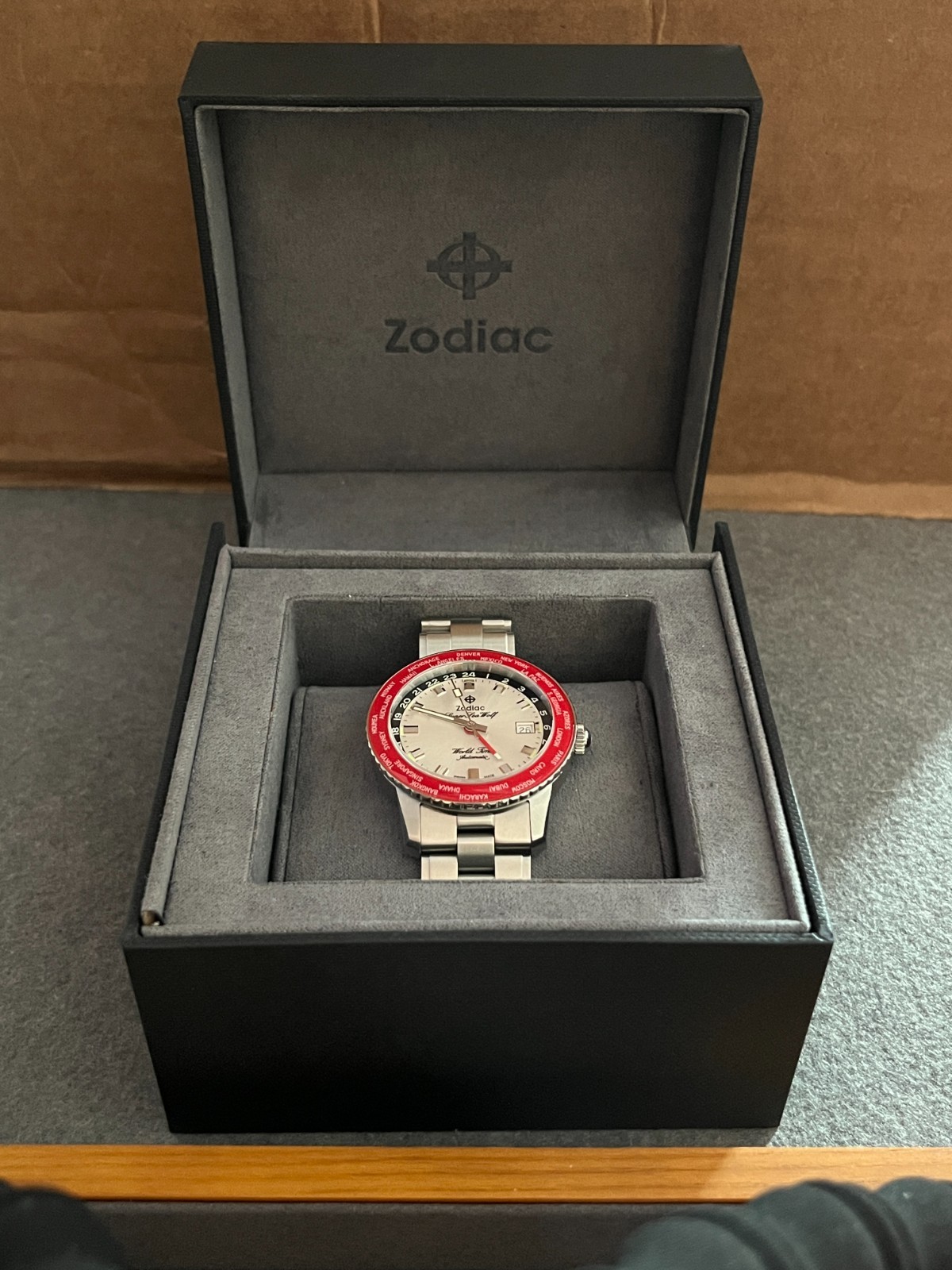 Zodiac Super Sea Wolf World Time GMT Automatic – Ref. ZO9410