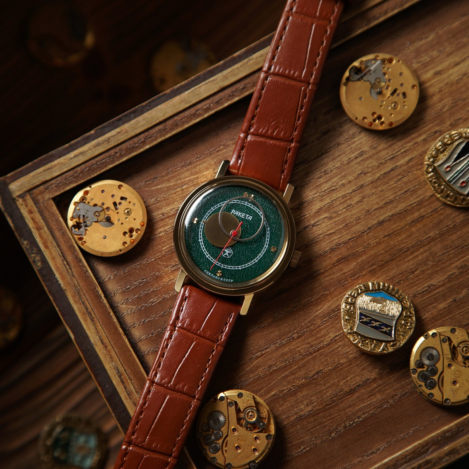 Green Raketa Copernicus 35mm – 1980s – Vintage Gift Watch for Men / Unisex. USSR