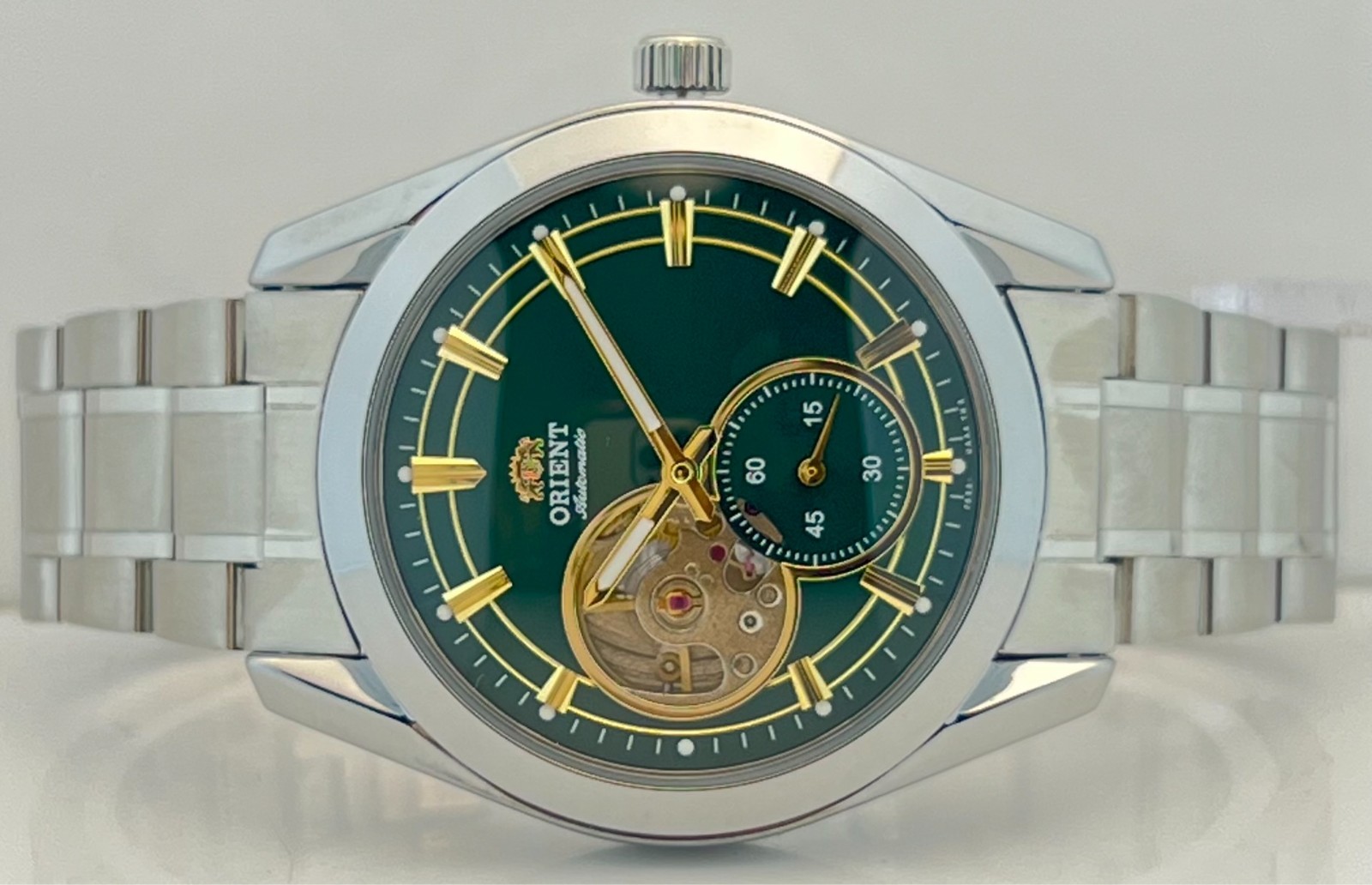 Luxurious Men’s Orient Contemporary Open Heart Automatic Green Dial Wristwatch
