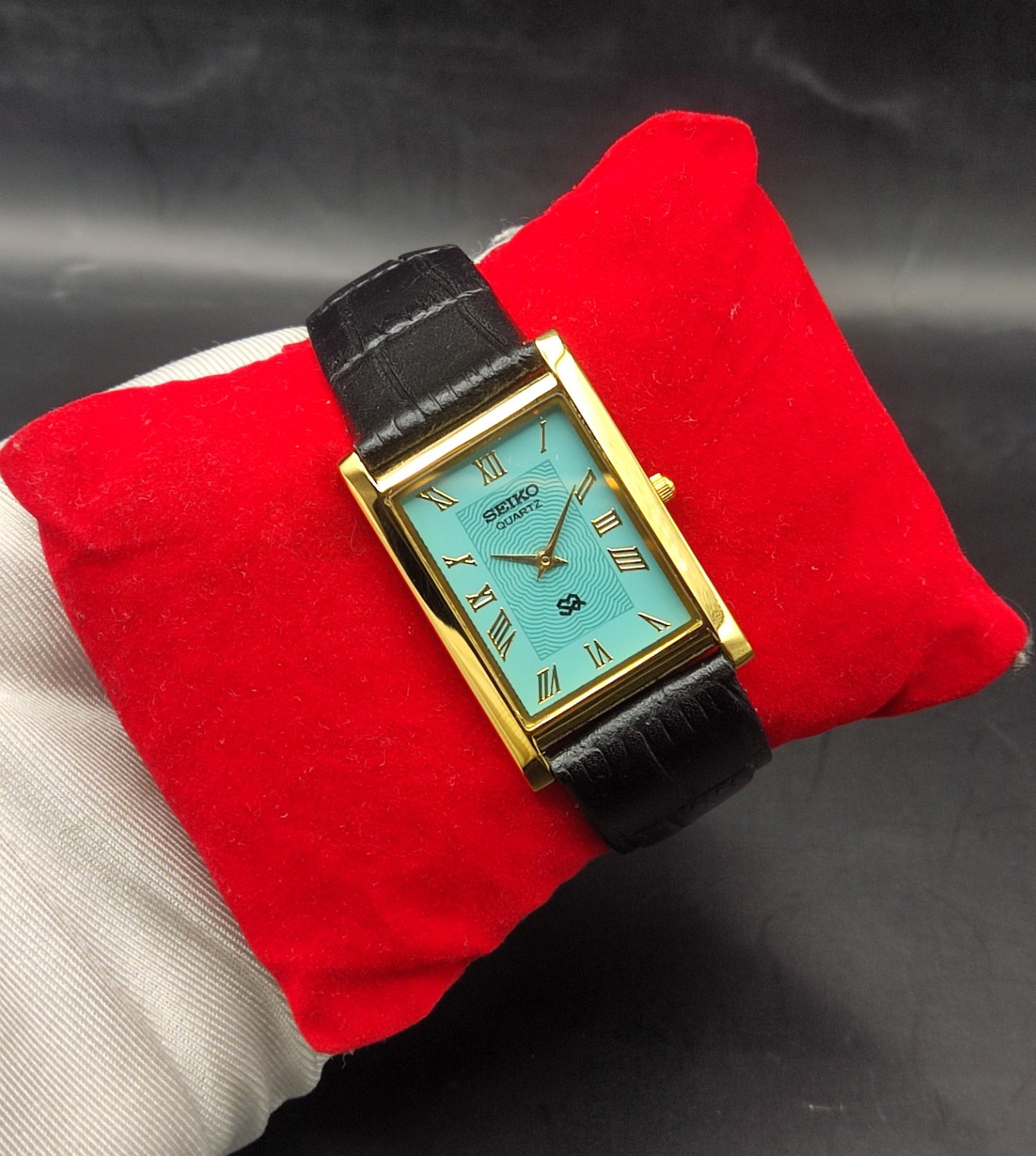 Vintage Refurbished Seiko Quartz Rectangular Blue Dial Faux Leather Strap