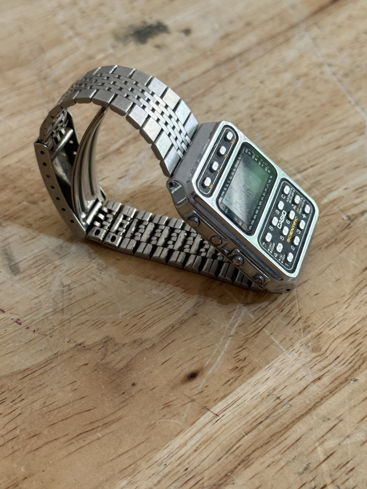 VINTAGE CASIO 197 CFX-200 RARE SCIENTIFIC CALCULATOR WATCH