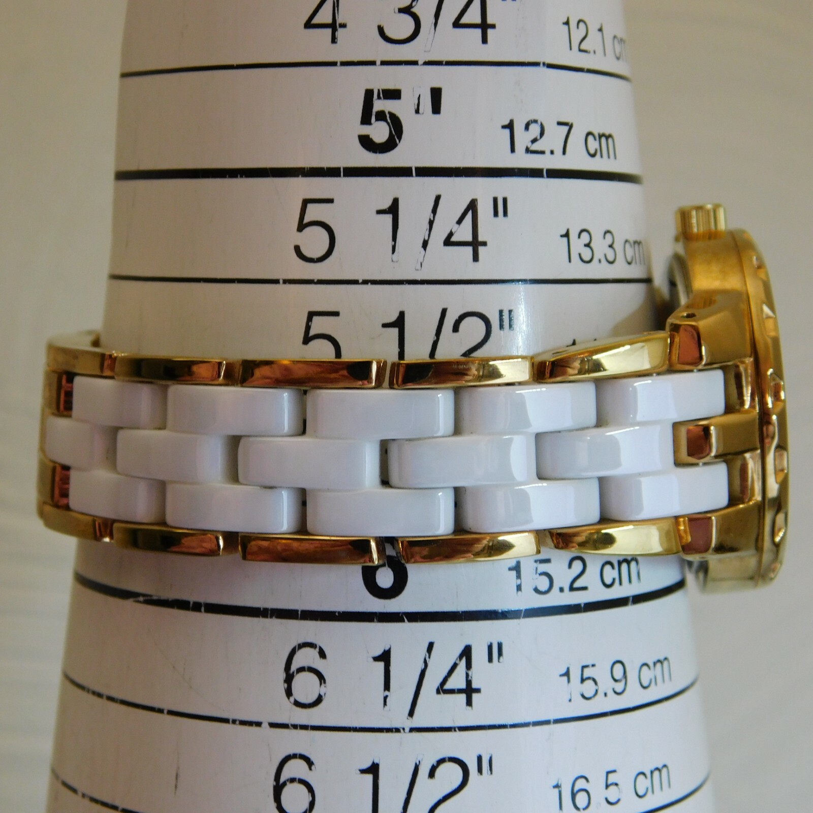 Anne Klein 10/9456 White Ceramic Quartz Analog Women’s Watch Sz. 5 3/4″