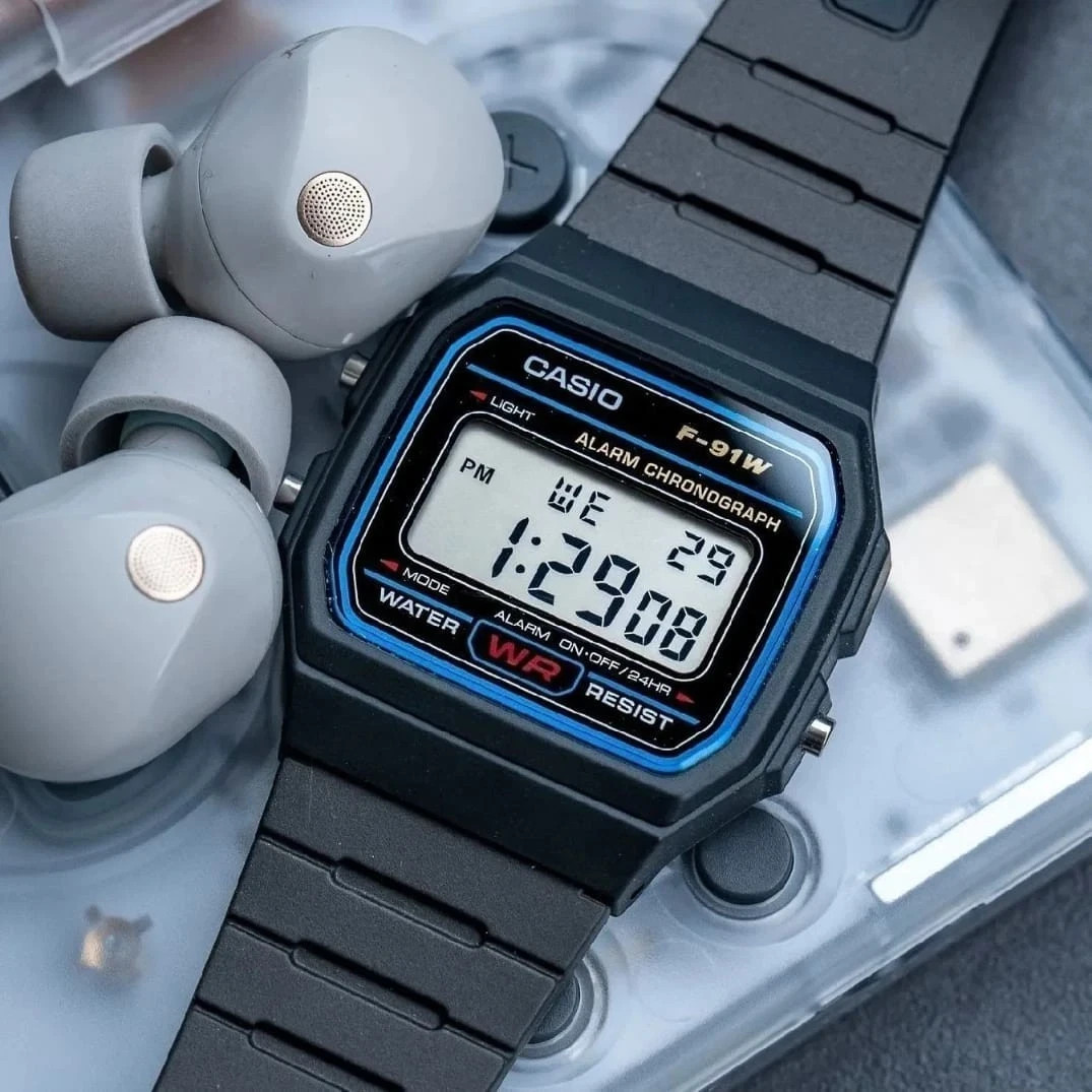 CASIO WATCH VINTAGE RETRO ORIGINAL F-91W-1 F91 F91W F-91 WARANTY