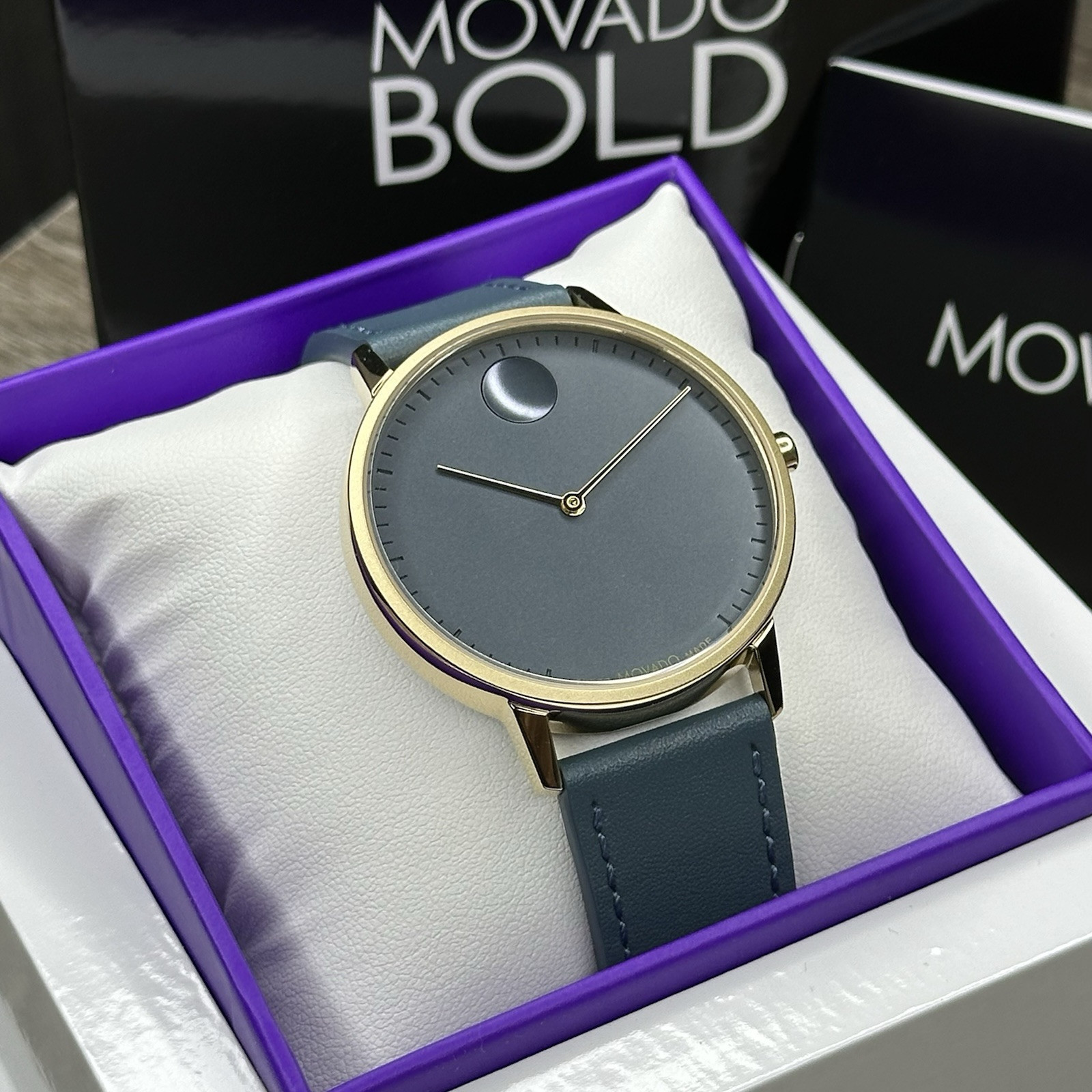 NEW✅SWISS✅ Movado FACE Gray Dial Teal Blue Leather 41mm Gold Men’s Watch 3640124