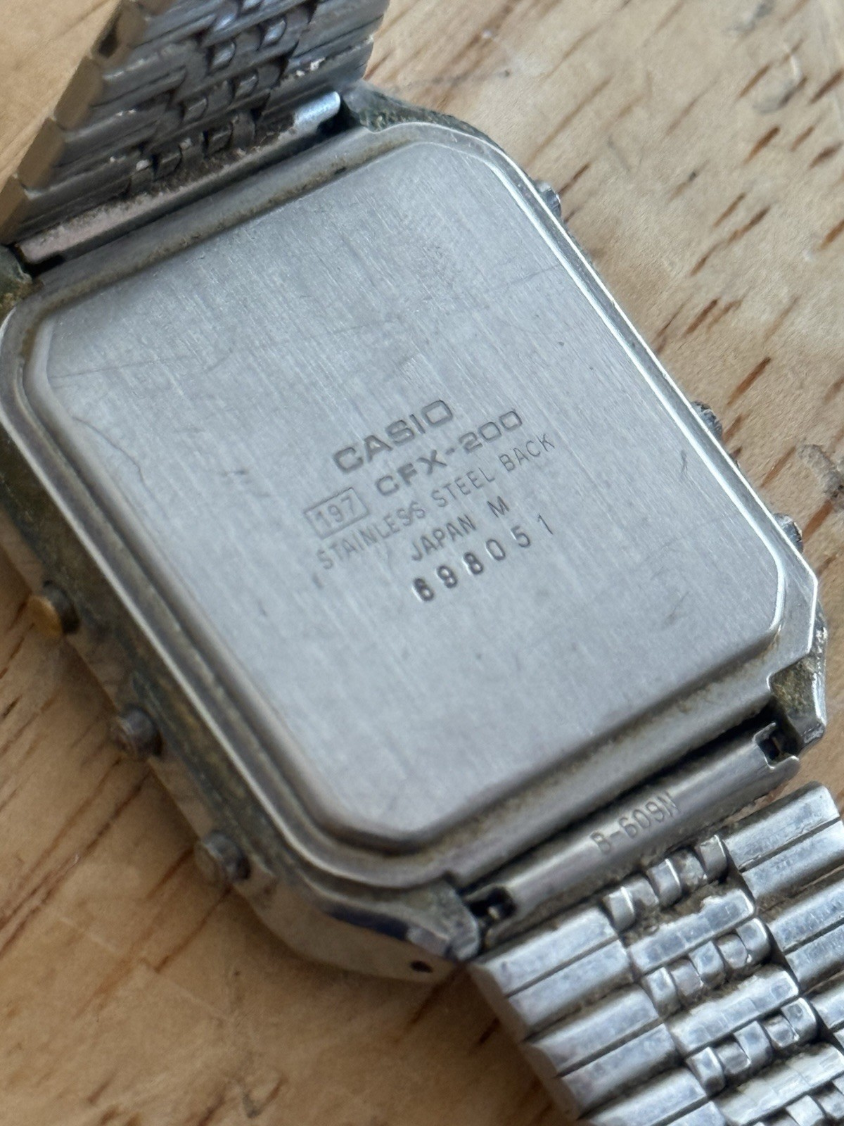 VINTAGE CASIO 197 CFX-200 RARE SCIENTIFIC CALCULATOR WATCH