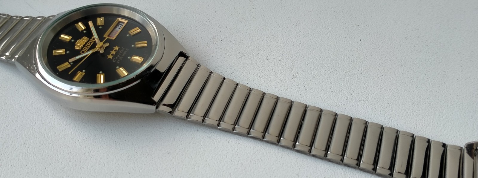 Orient 3 Star Automatic Model KE 469WA8 -80 C Vintage Original Japan Watch 1990s