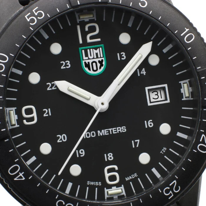 Luminox Sea Bass Men’s CARBONOX Black Dial Rubber Strap Watch – X2.2001 NEW