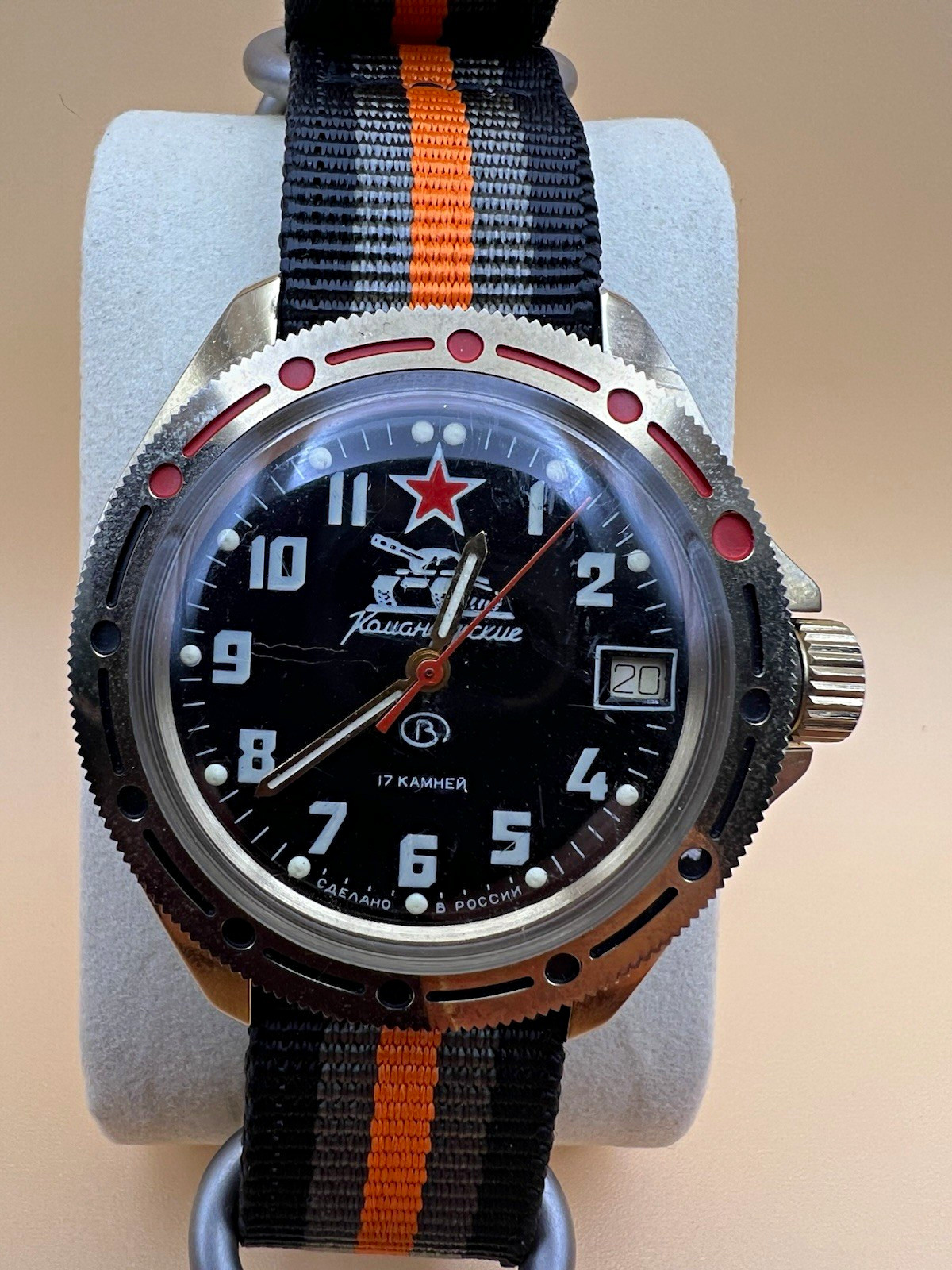 Vostok Komandirskie 17 Jewel Mechanical Date Military Watch NATO Strap Runs