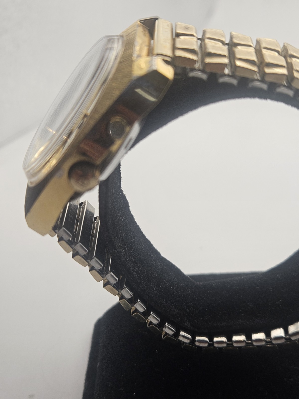 ​Vintage Ricoh 17J Automatic Watch – Eye-Catching Mirrored Gold Dial. Working