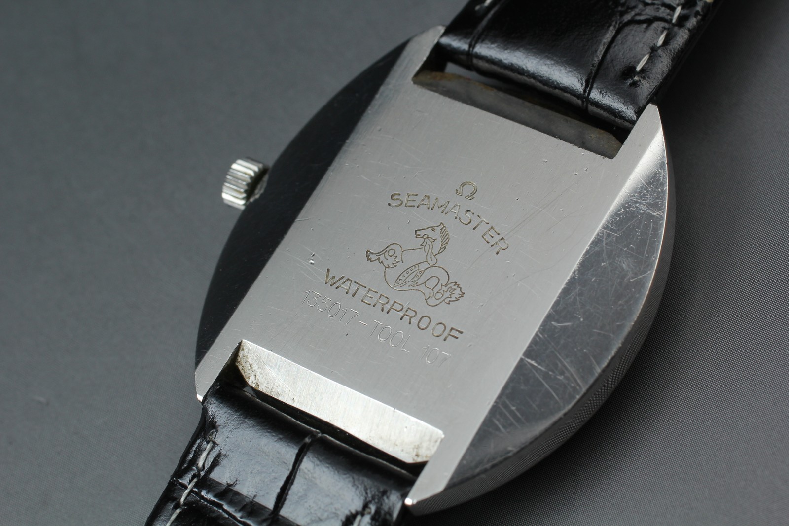 Near MINT OMEGA Seamaster COSMIC 35mm 135.017 Manual Silver Dial Men’s Vintage