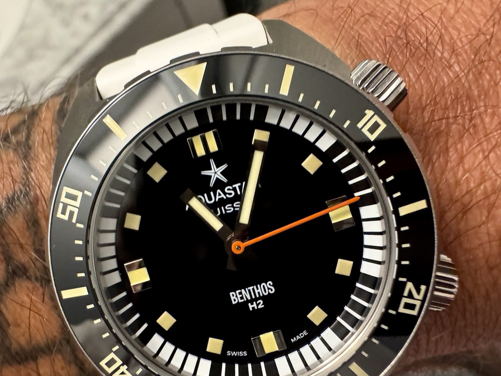 Aquastar Benthos H2 Limited Edition Automatic Diver 200m Black Dial 40mm 005/500