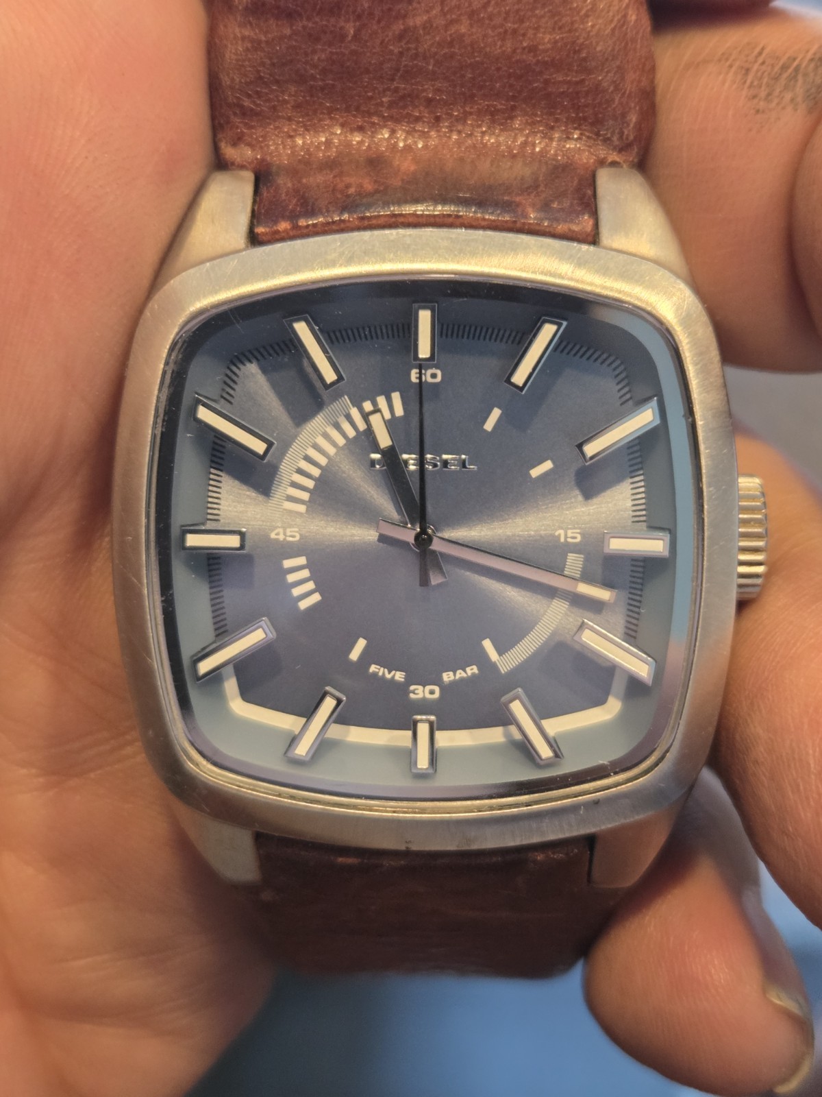 Diesel Analog Brown Leather Men’s watch DZ1527 VGUC Works New Battery VGUC C208