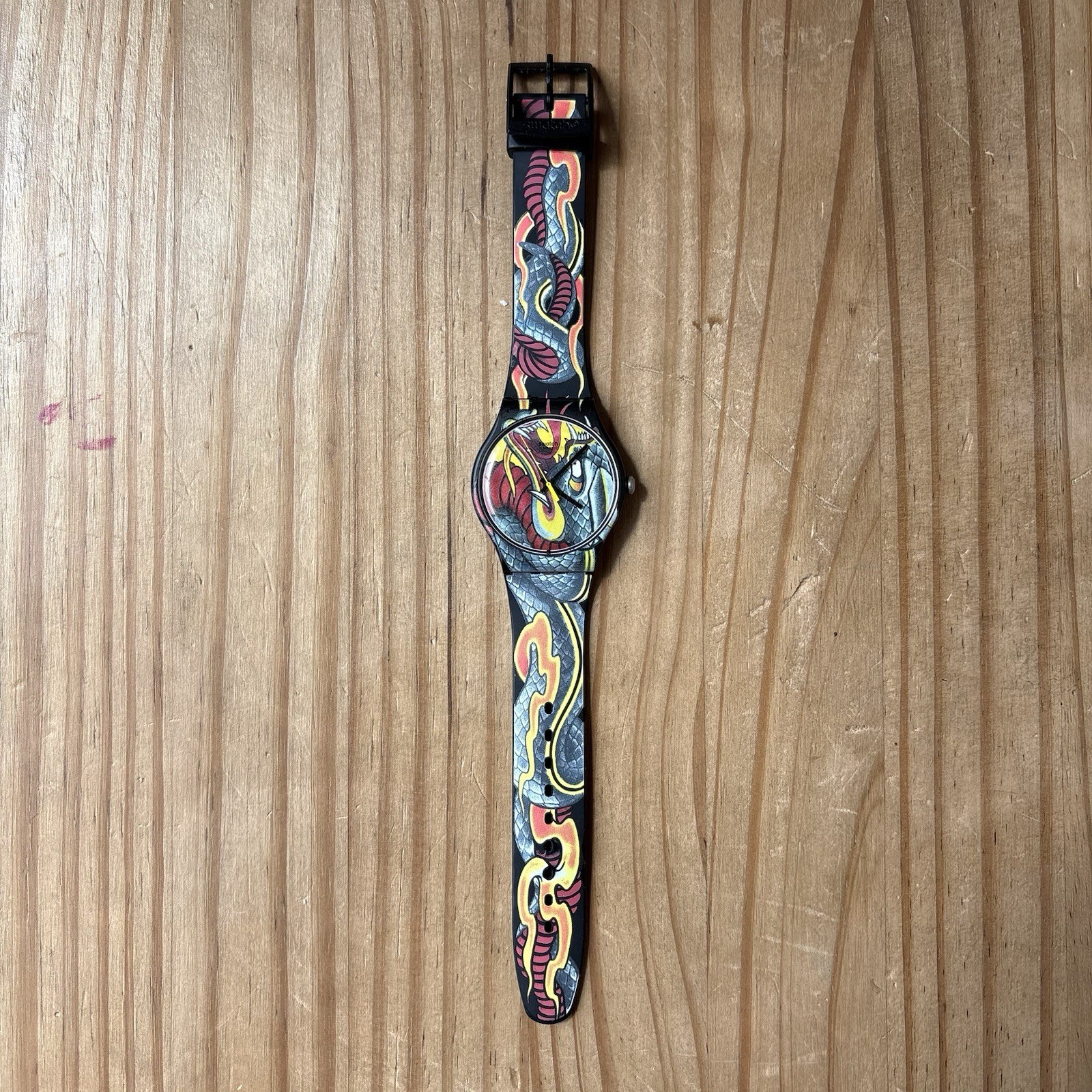 SWATCH Wrist Watch Gent 2012 – SUOZ151 – Fired Snake By Tin Tin – New Battery