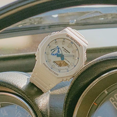 Free Special New CASIO G SHOCK GA 2100HDS 7AJF White Blue Luminous Dial 20 Bar