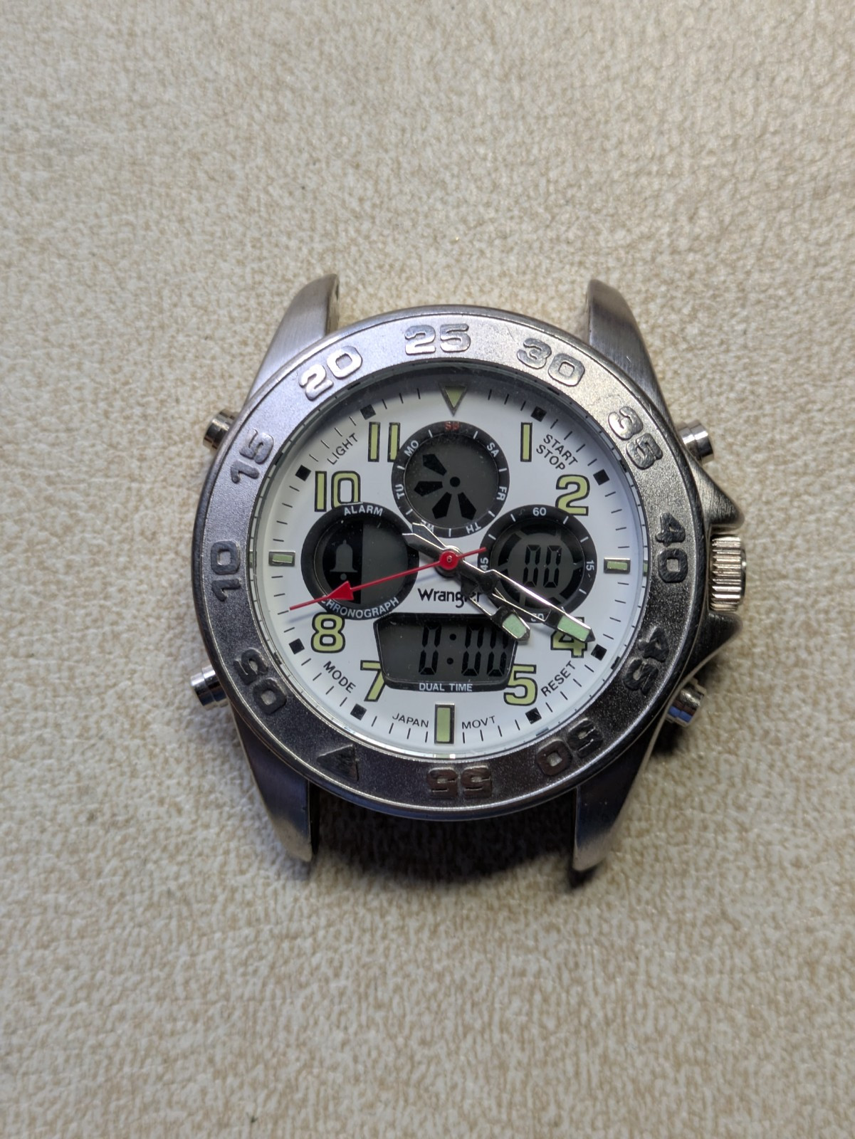 Wrangler Hero 91602BW Watch 30 Meters Water Resistant-FOR PARTS ONLY
