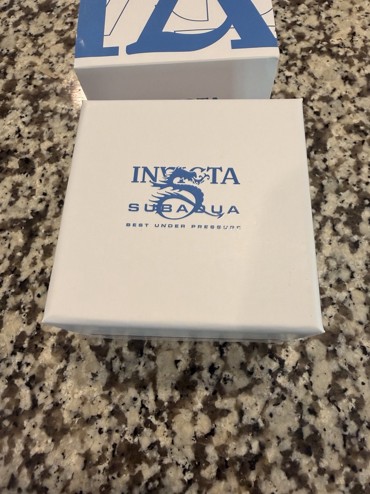 Invicta Subaqua Men’s Quartz Diver 100m 50mm Yellow/White Rubber Strap Box