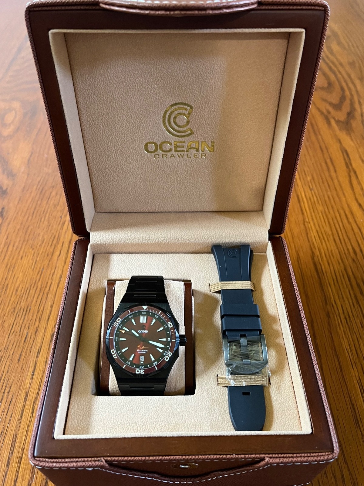 Ocean Crawler Bolt DLC – Red Automatic Men’s Watch