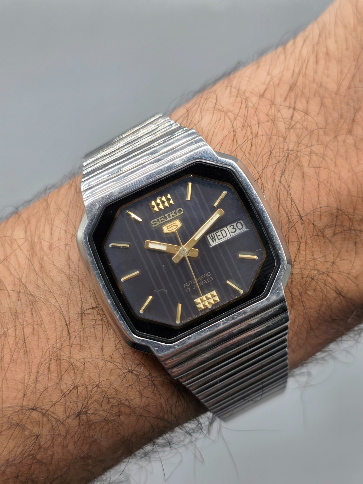 Vintage Seiko 5 Automatic 17 Jewels Octagonal Silver-Tone Case Black Dial Watch
