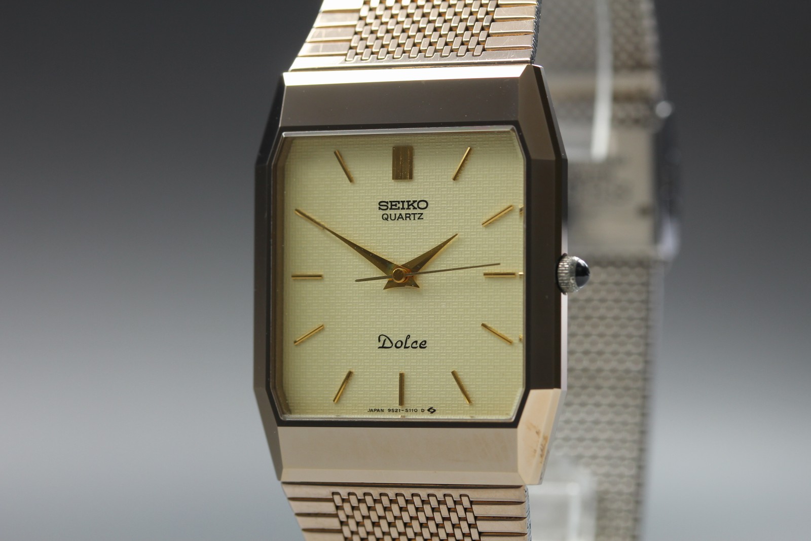 [Near MINT] SEIKO Dolce 9521-5110 27mm Gold Dial Quartz Men’s Watch From JAPAN