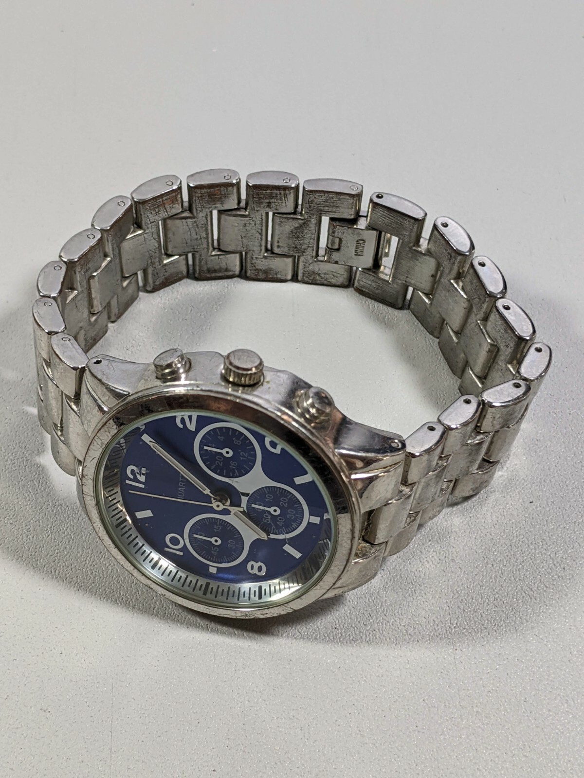 Blue Dial Silver Tone Round Case 38 mm Block Style Band Watch 8 Inch