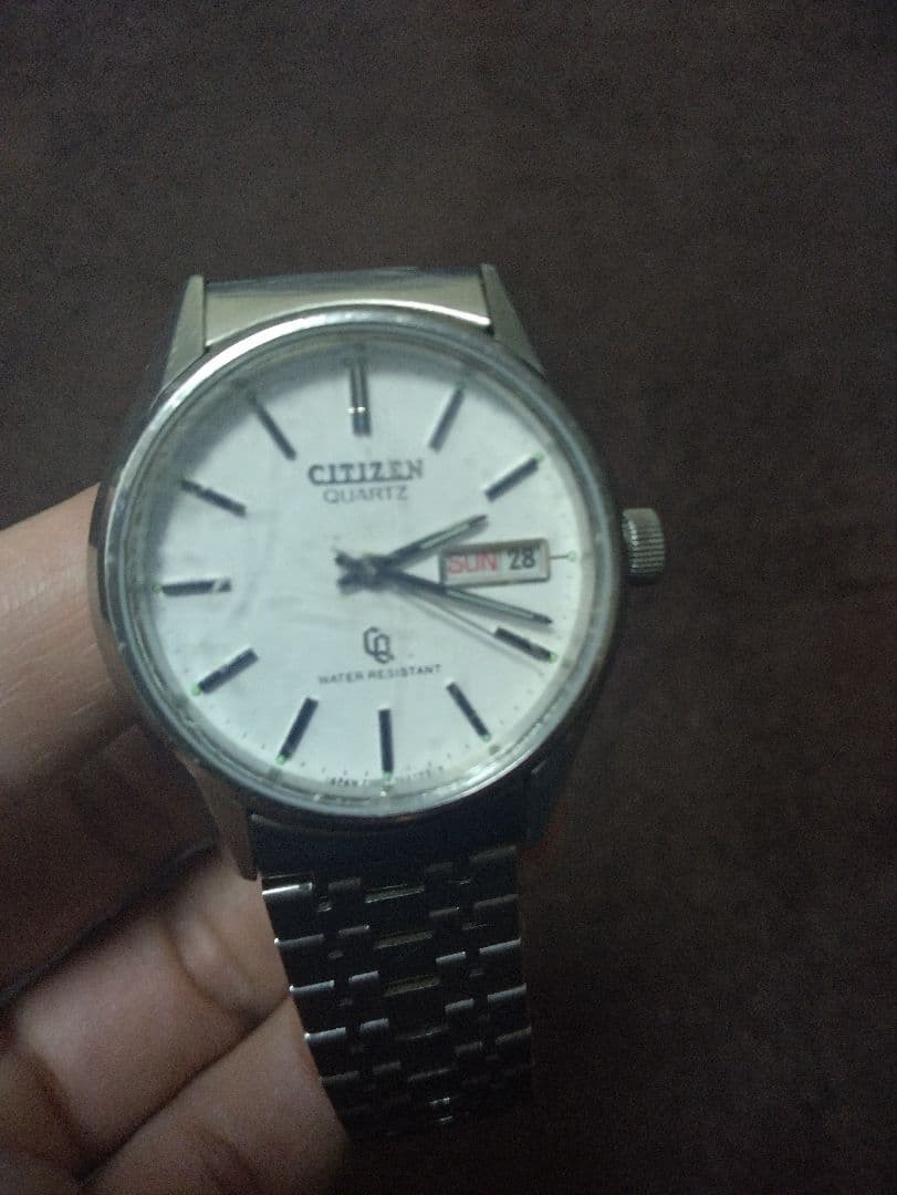 Vintage CITIZEN/QUARTZ wristwatch with date display