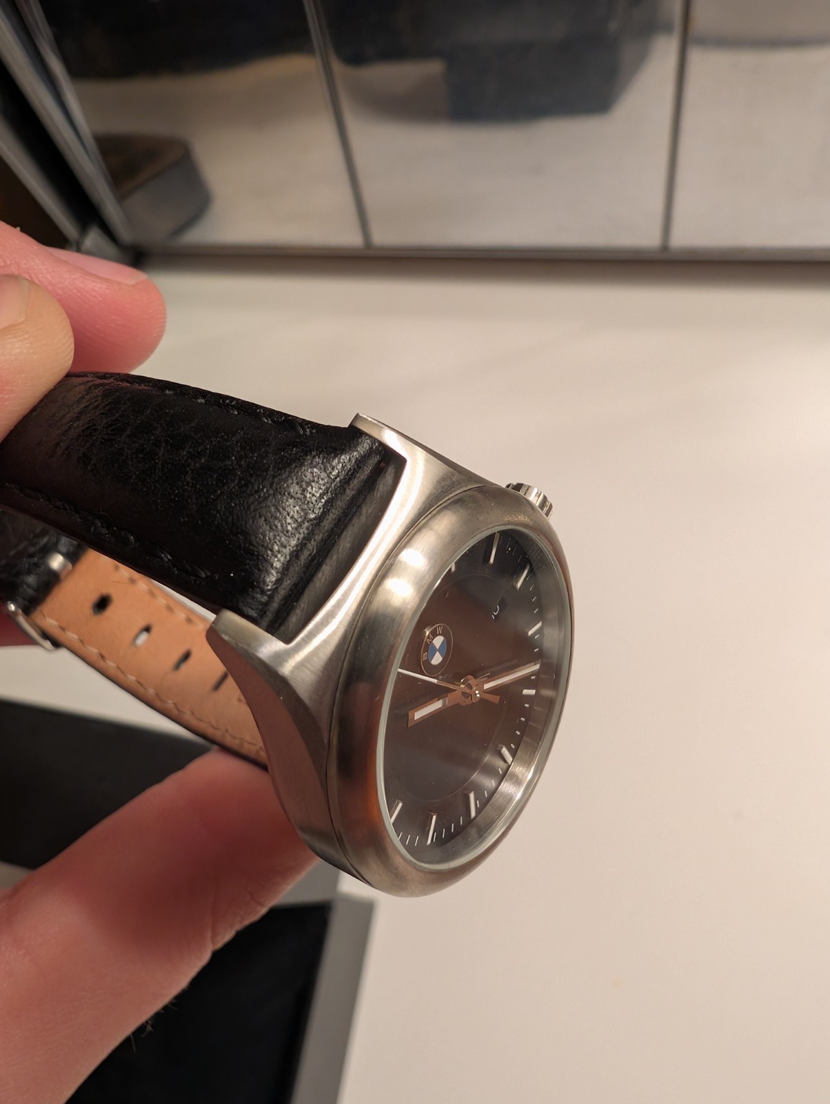 NEW MEN’S 32mm SWISS ADVERTISING “BMW” QUARTZ WATCH PERFECT CONDITION WITH BOX
