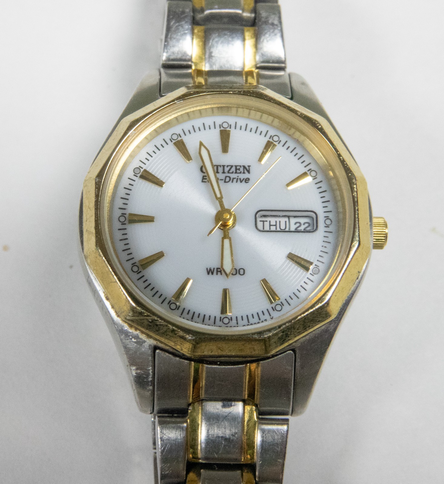 Citizen E001 Ecodrive Womens 10ATM Pearl Dial Day Date 26mm Case CLEAN & TESTED