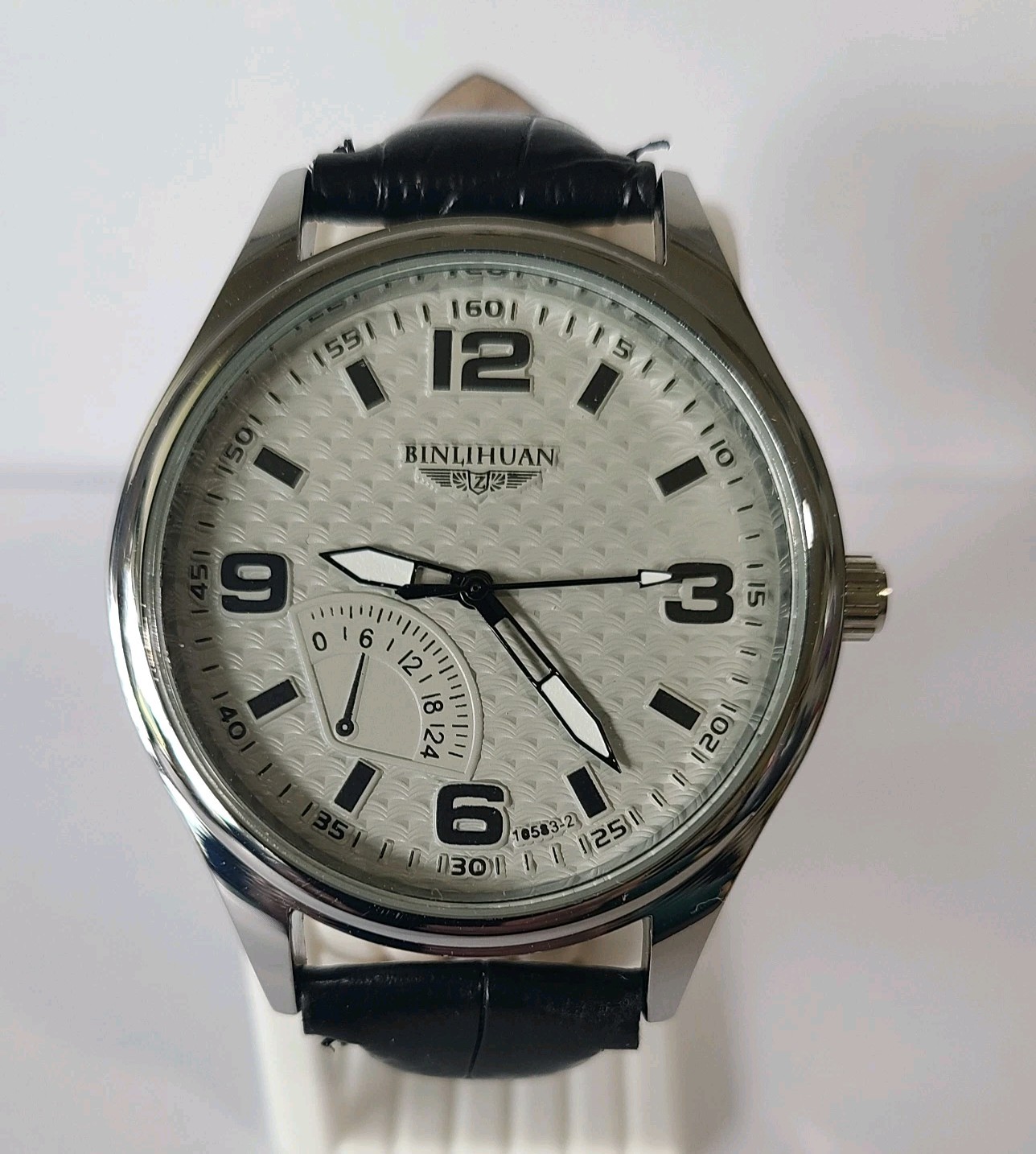 BINLIHUAN Men’s Analog Quartz Watch 24-Hour Silver Dial Black Leather 41.50mm