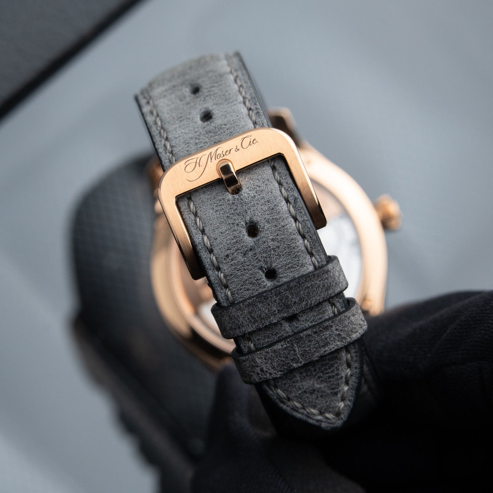 H.Moser & Cie. Endeavour Centre Seconds UNWORN 5/2026 Vantablack Red Gold Watch