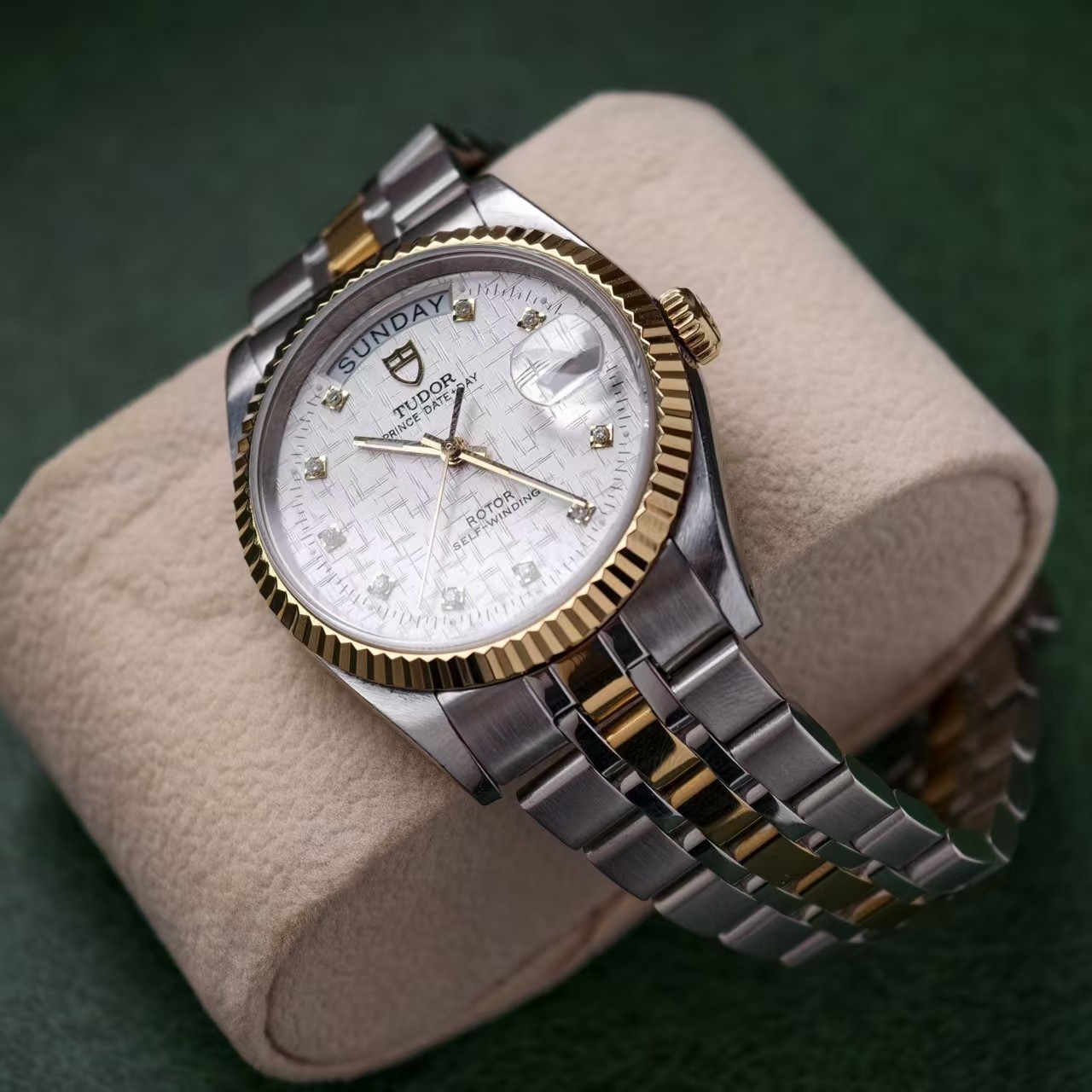 Tudor Sliver 10-Diam Linen Dial 76213 Prince Date Men’s Watch Automatic 36mm