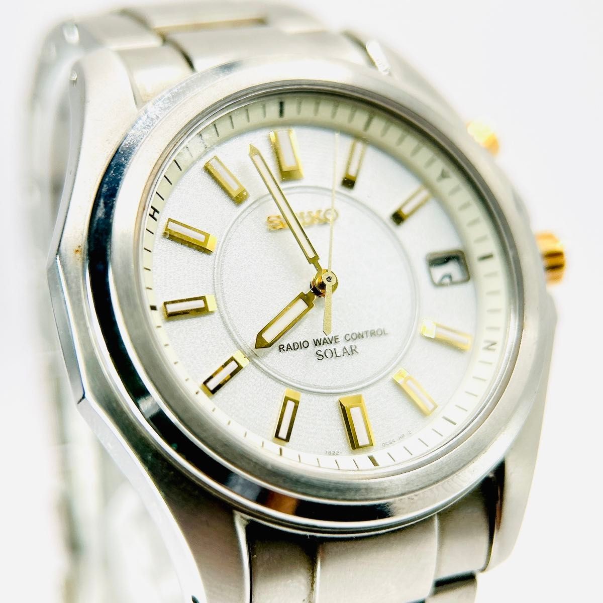 Running SEIKO Radio Wave Control Men’s Watch Radio Solar Date Ivory Titanium 10