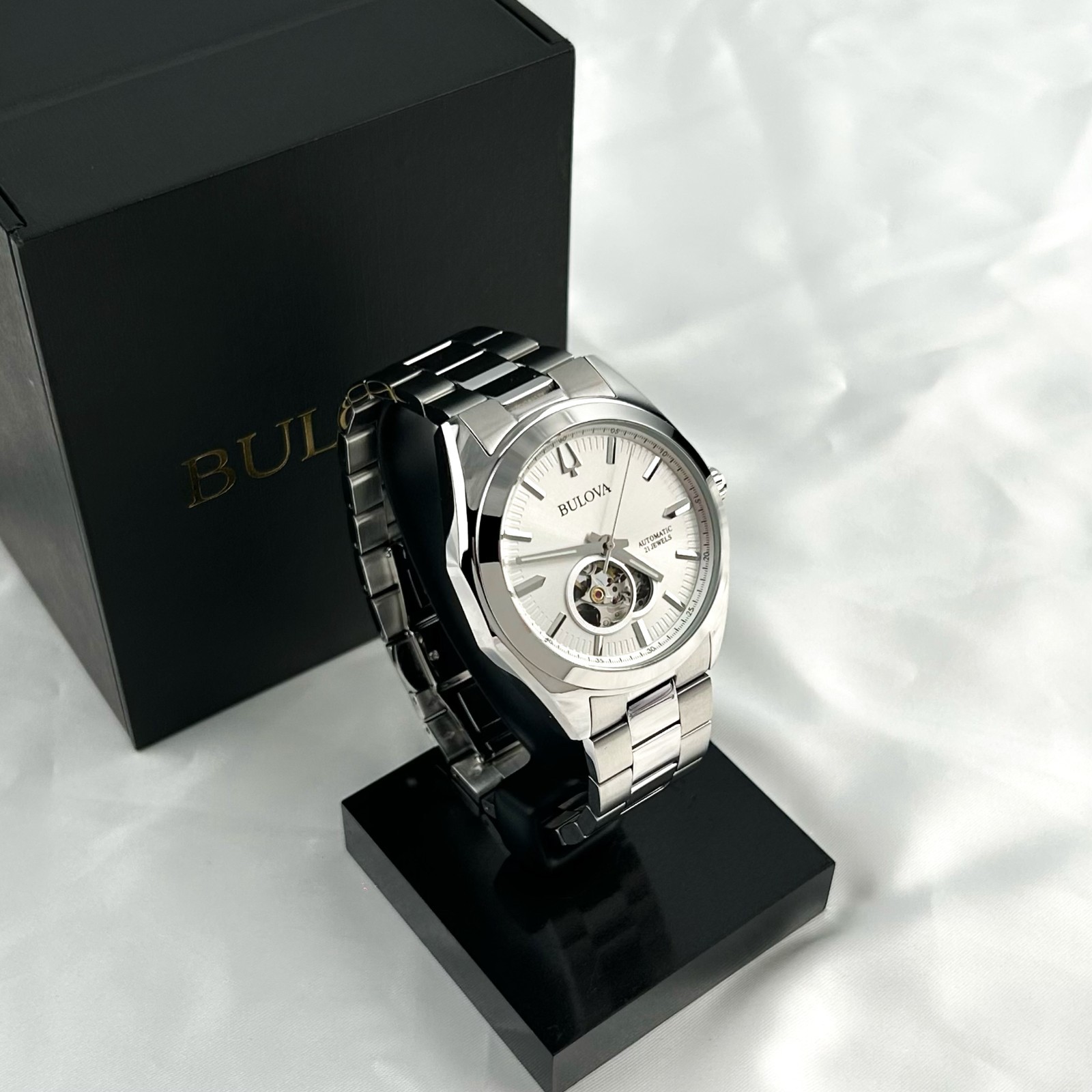 Bulova Classic Surveyor 96A274 Silver Tone Dial Men’s Automatic Watch 42mm