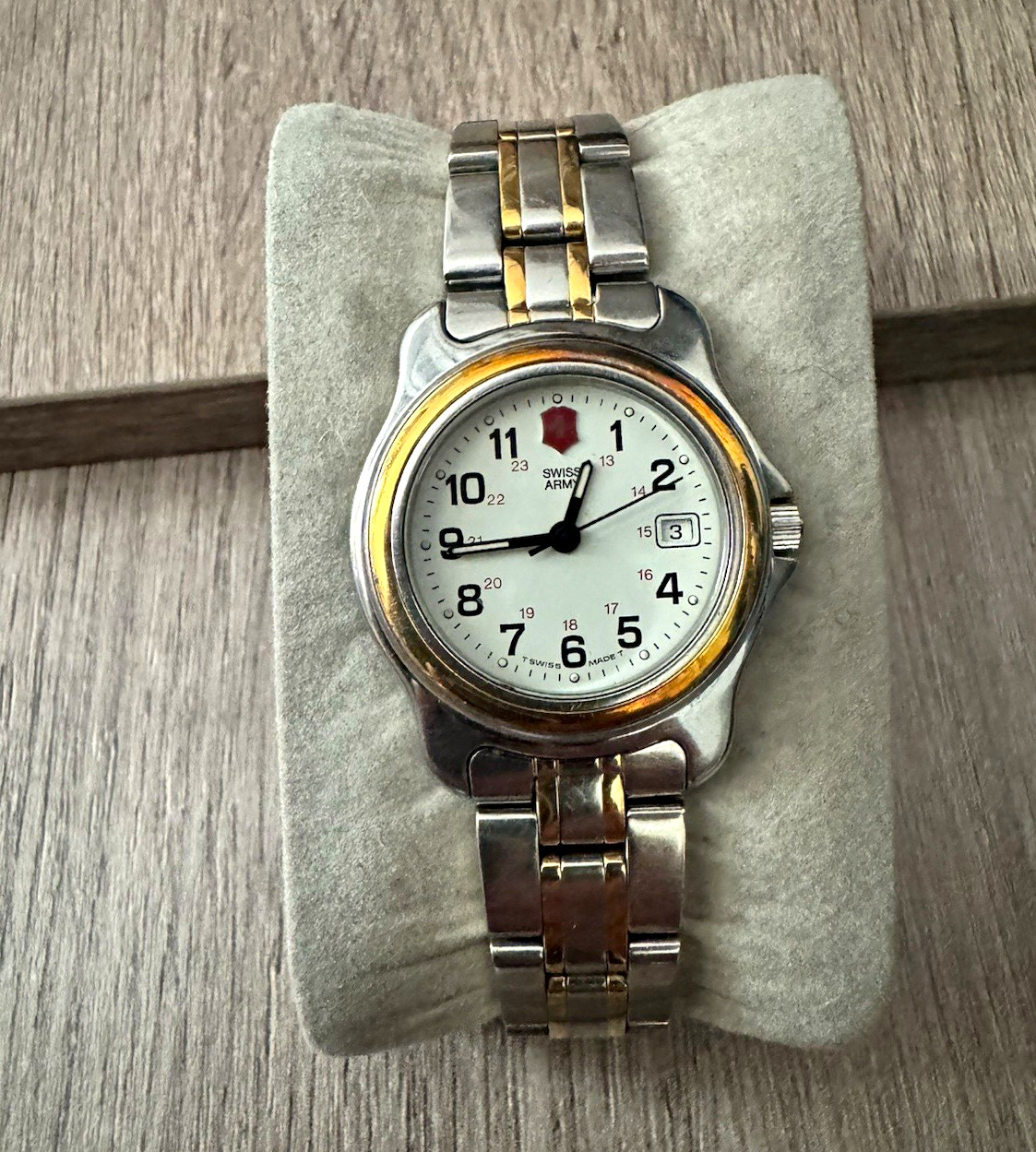 Swiss Army Swiss Army Two-Tone Stainless Quartz White Dial Date WR100M 1990s