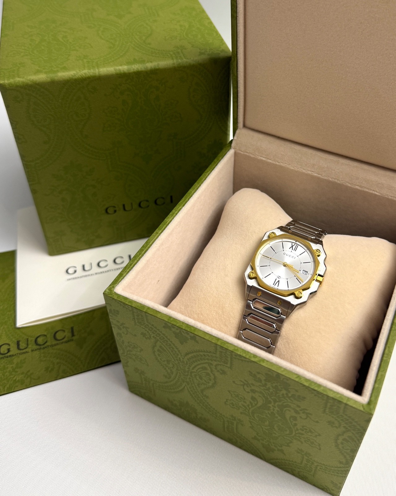 Gucci G-Flat Watch YA166506