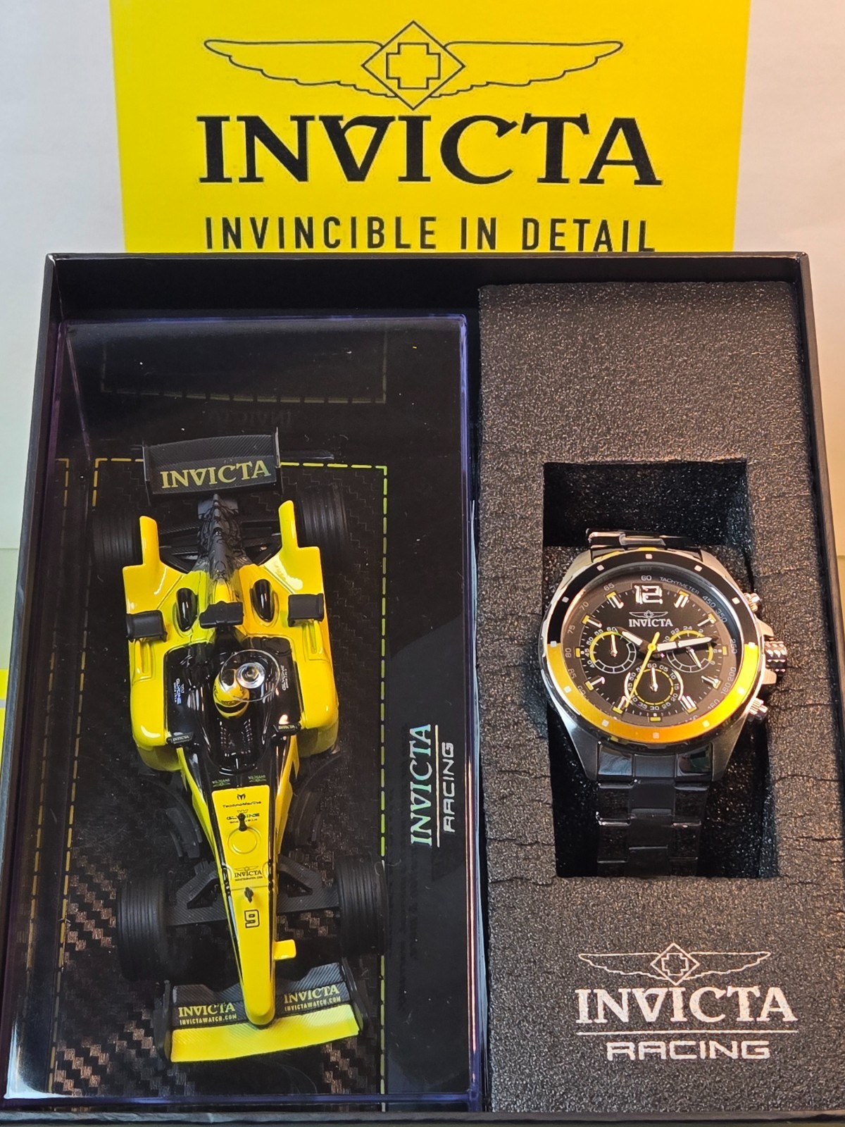 Invicta Special Edition Replica Racing Car w/ Invicta 44mm Speedway Bundle
