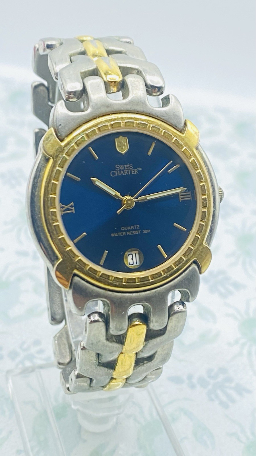 Swiss Charter BLUE DIAL Round Gold Silver Tone Swiss Movement 67-033-09 . Works