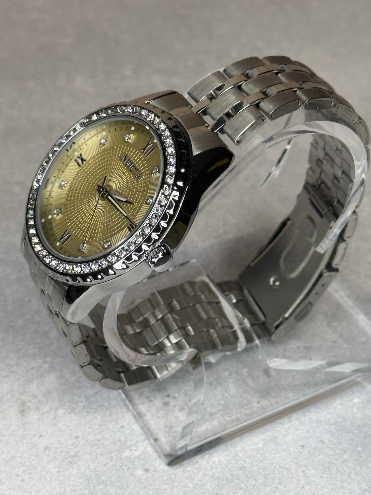 Invicta Specialty Crystal Bezel Watch – Champagne Dial 40mm Stainless Steel New