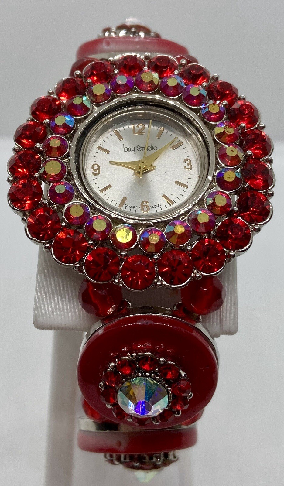 NEW BAY STUDIO LADIES Watch Fresh Battery Beautiful Red/Clear Crystal Bracelet