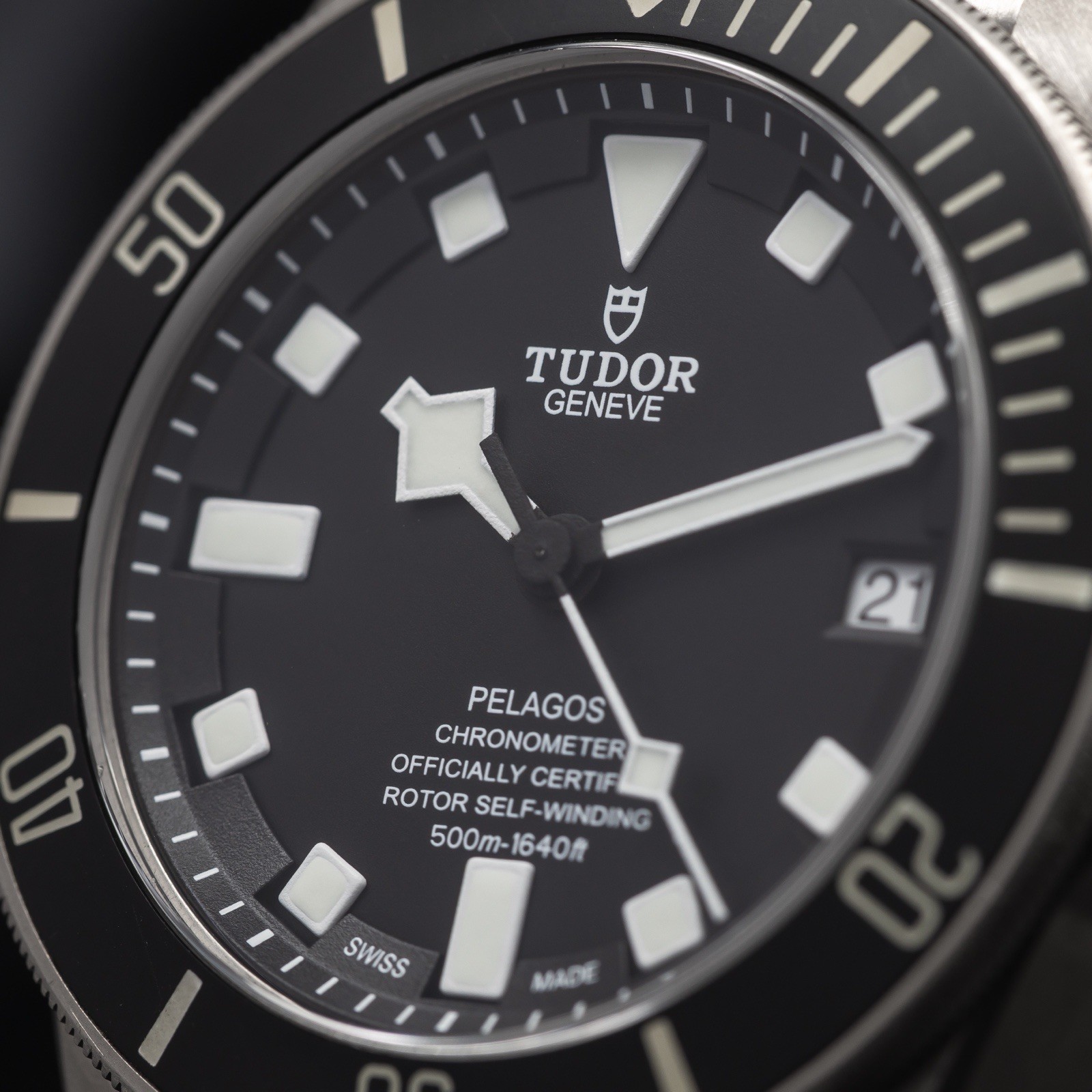 TUDOR Pelagos 42 Titanium Black Dial 25600TN Full Set – Unworn Bracelet