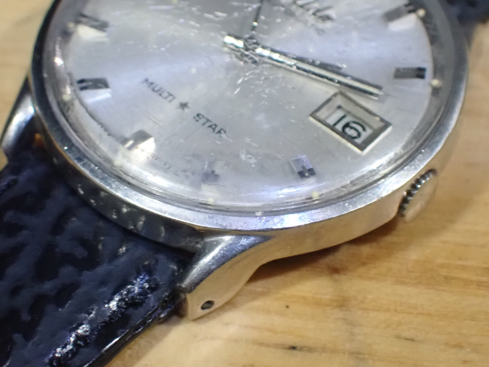 Mido Multi Star Powerwind Men’s Self-Winding Wristwatch runs Stainless-Steel
