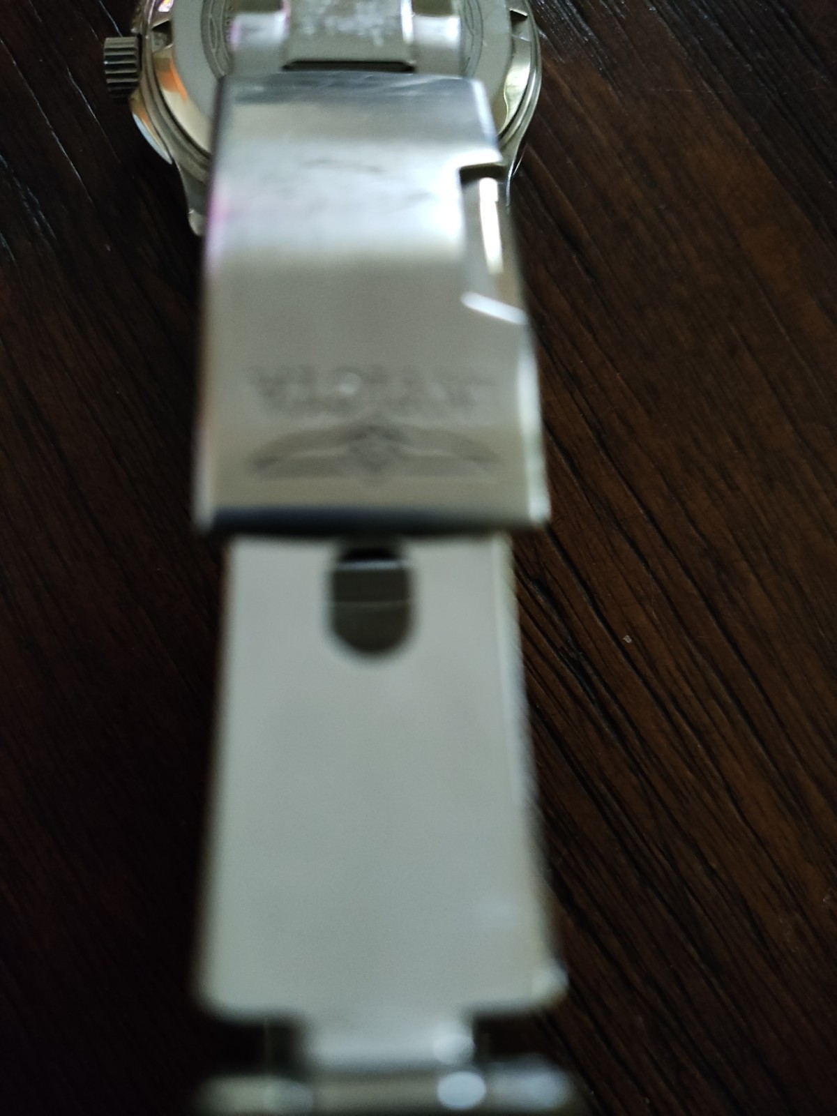 Invicta Women’s Swiss Made Pro Diver Model 7 In. Wrist 5 3/4 Closed Battery
